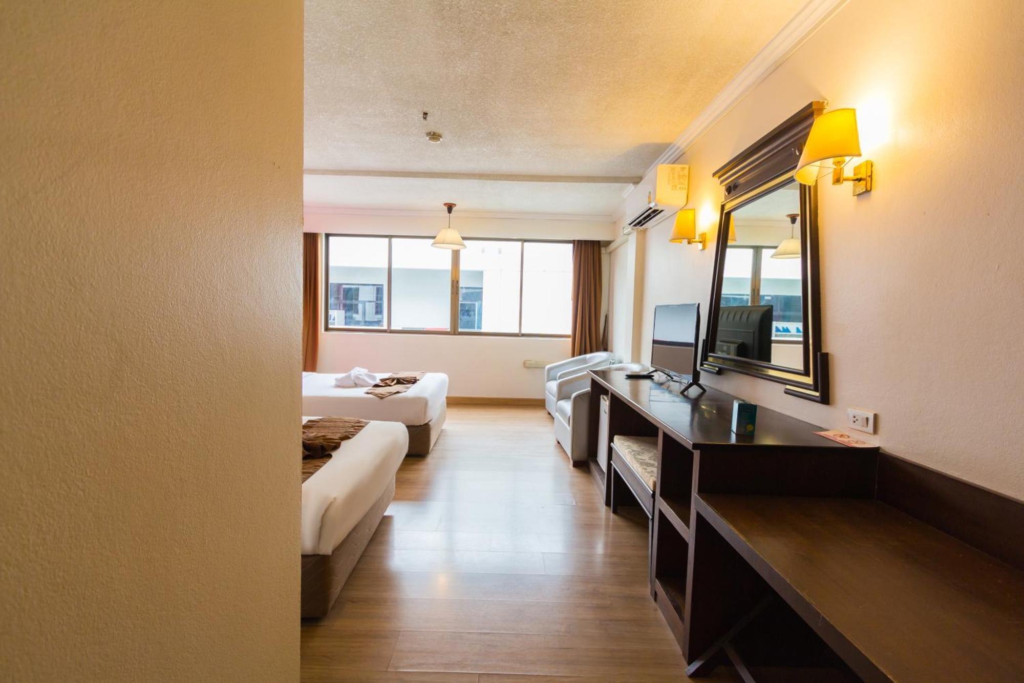 Bp Chiangmai City Hotel Chiang Mai Exterior photo